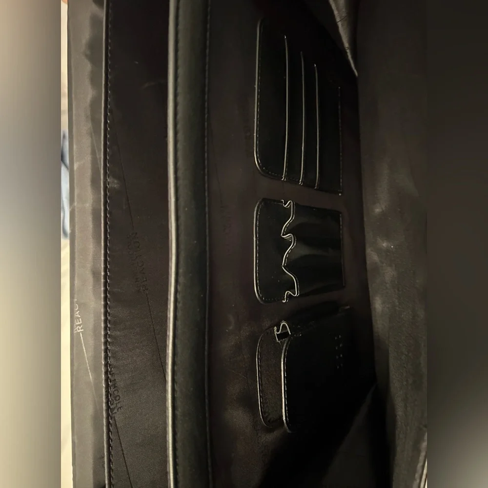 KENNETH COLE REACTION LEATHER BRIEFCASE